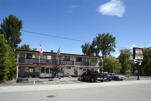 Polson Park Motel Vernon Eksteriør billede